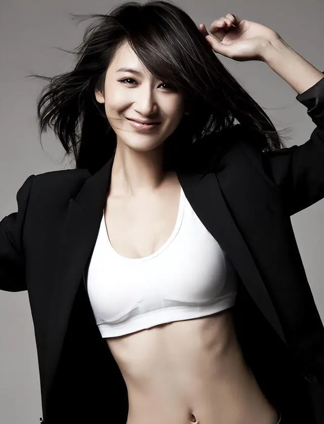 长方形脸女明星_长脸女星高级感_长脸女人气质美女