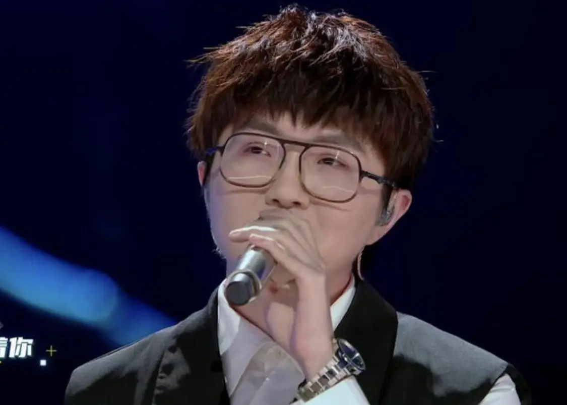明星原名与艺名区别_明星本名改名故事_女明星全名拼音